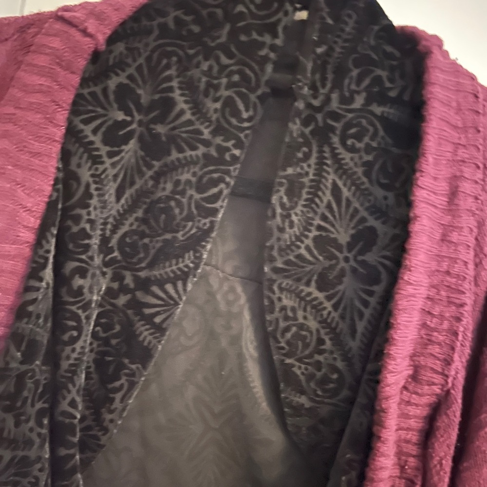 BKE VEST finishes off any cute outfit! Black velvet and maroon sweater on top!
